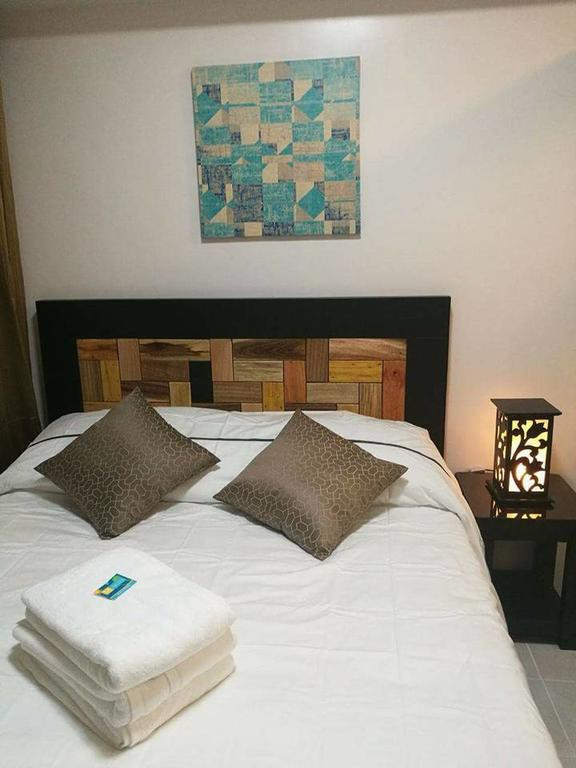 Aaa Condominium Tagaytay City Buitenkant foto
