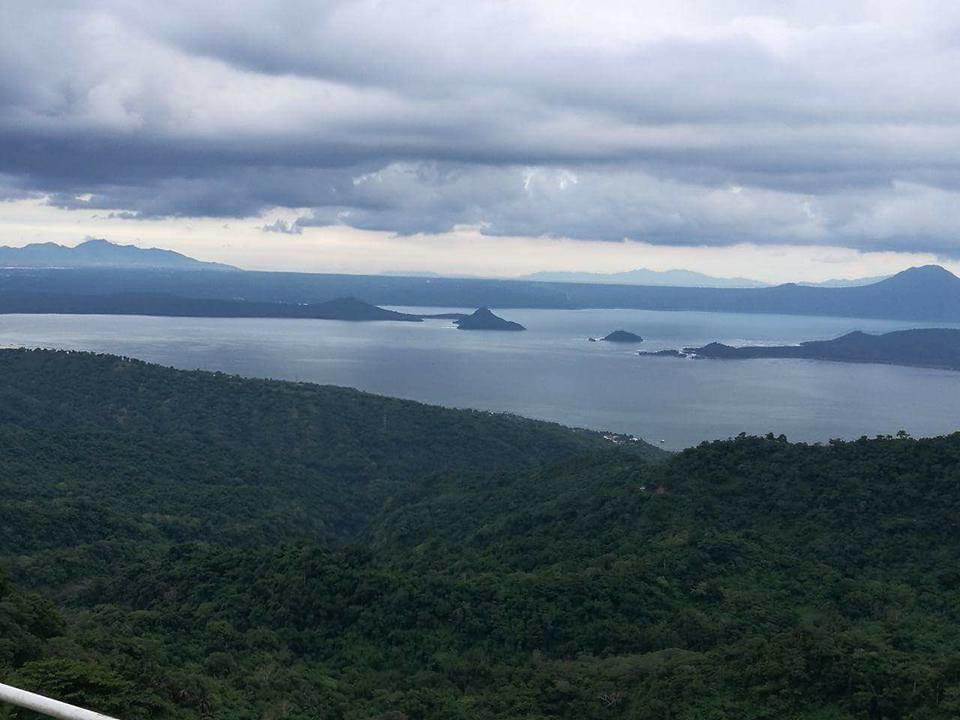 Aaa Condominium Tagaytay City Buitenkant foto